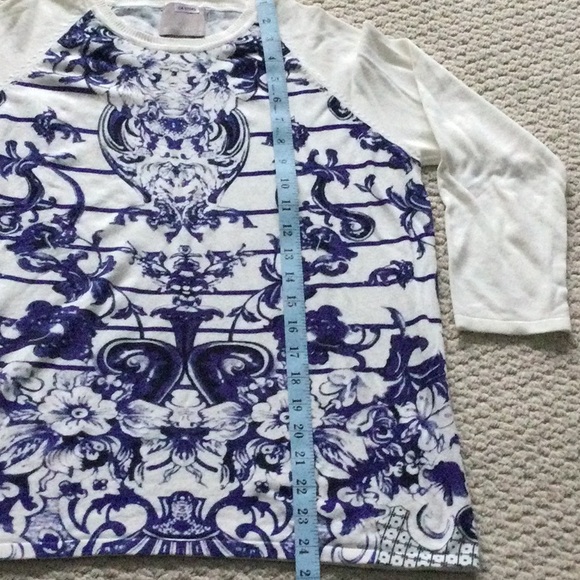 Gorgeous blue design sweater size L - Picture 6 of 9
